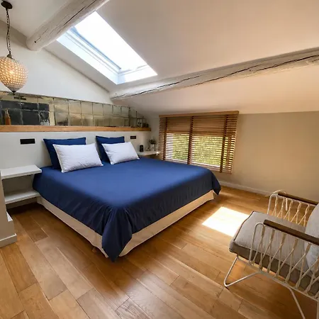 Le Paisible Petit Mas En Coeur De Villa
